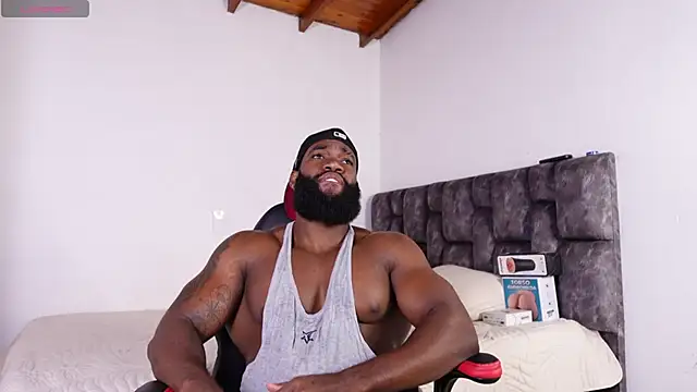 Snapshot of james_musclebbc chatting on July 31, 2026, 7:00 pm james musclebbc online show from July 31, 2026, 7:00 pm
