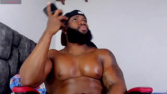 Snapshot of james_musclebbc chatting on September 11, 2025, 7:03 pm james musclebbc online show from September 11, 2025, 7:03 pm