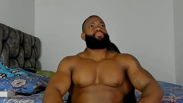 Snapshot of james_musclebbc chatting on December 5, 2025, 12:43 am james musclebbc online show from December 5, 2025, 12:43 am