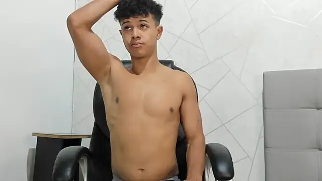 Snapshot of Alex_Colton7 chatting on November 27, 2025, 3:51 am Alex Colton7 online show from November 27, 2025, 3:51 am