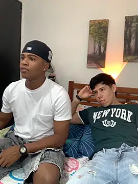 Snapshot of DEMOND_333 chatting on October 13, 2025, 9:16 pm DEMOND 333 online show from October 13, 2025, 9:16 pm