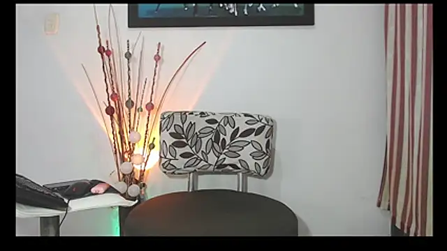 Snapshot of DEMOND_333 chatting on November 27, 2025, 9:10 am DEMOND 333 online show from November 27, 2025, 9:10 am