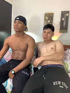 Snapshot of DEMOND_333 chatting on November 7, 2025, 3:00 am DEMOND 333 online show from November 7, 2025, 3:00 am