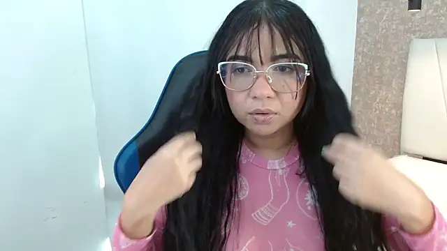 AliceSmiith  online show from September 30, 2025, 6:03 pm
