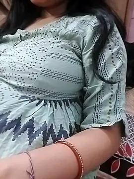 Geetababy90 online show from October 7, 2025, 5:03 pm