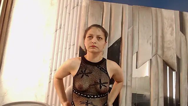 KiraaWild online show from October 15, 2025, 7:11 pm