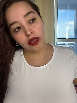 LoanaSantos online show from June 17, 2026, 9:36 pm