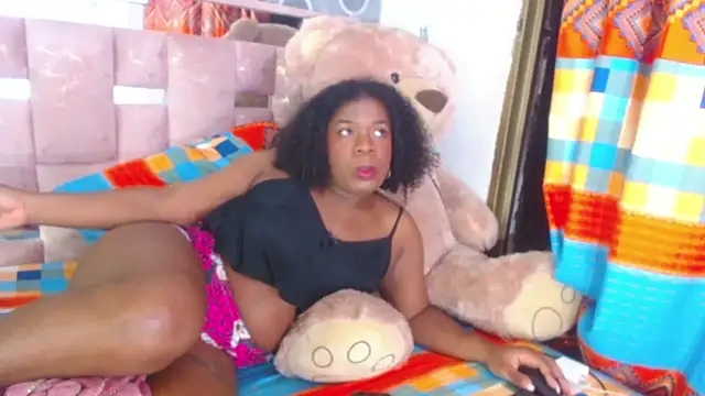 Snapshot of LicyEvans1 chatting on May 19, 2026, 2:18 am LicyEvans1 online show from May 19, 2026, 2:18 am