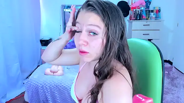 Snapshot of Luna_Analya chatting on November 22, 2025, 7:02 pm Luna Analya online show from November 22, 2025, 7:02 pm