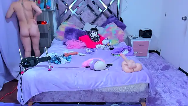 Snapshot of Luna_Analya chatting on November 28, 2025, 8:20 pm Luna Analya online show from November 28, 2025, 8:20 pm