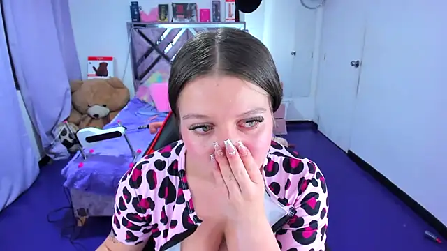 Luna Analya online show from March 6, 2026, 1:44 am