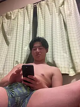 Snapshot of shoma2003 chatting on May 12, 2026, 10:54 am shoma2003 online show from May 12, 2026, 10:54 am