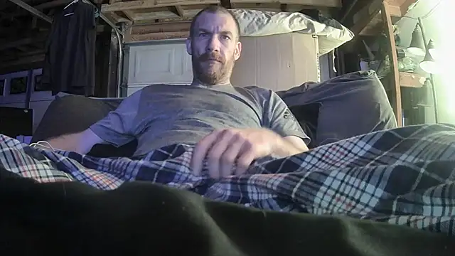 Snapshot of Tiggitytomociti chatting on February 25, 2026, 5:51 am Tiggitytomociti online show from February 25, 2026, 5:51 am