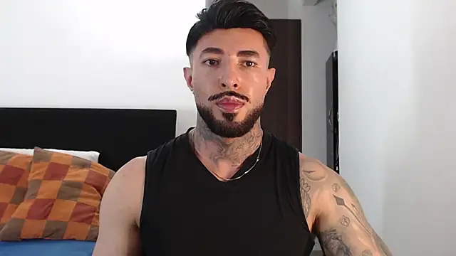 andrea de lucaa online show from July 8, 2026, 3:51 am