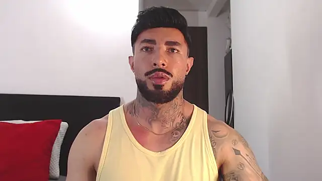 andrea de lucaa online show from June 18, 2026, 5:06 am