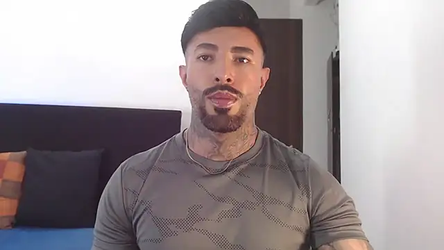 andrea de lucaa online show from July 21, 2026, 2:47 am