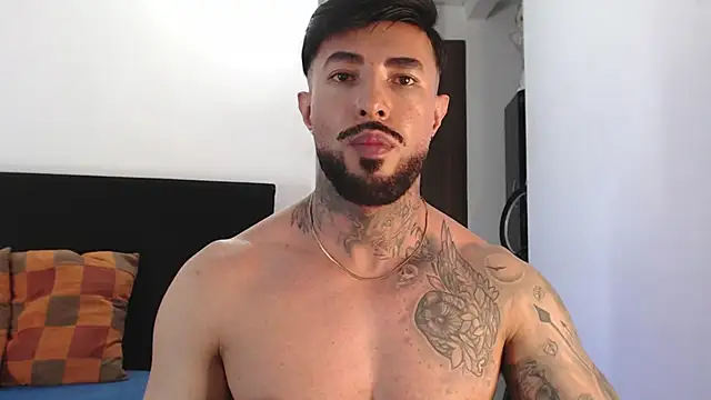 andrea de lucaa online show from July 7, 2026, 7:23 am