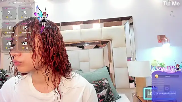 Snapshot of megannherrera chatting on December 15, 2025, 12:11 pm megannherrera online show from December 15, 2025, 12:11 pm