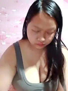 girl-babi online show from May 2, 2026, 1:33 am