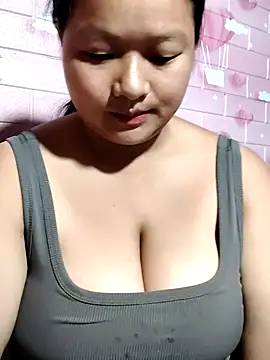 Snapshot of girl-babi chatting on July 21, 2026, 5:42 am girl-babi online show from July 21, 2026, 5:42 am