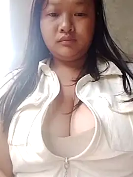 Snapshot of girl-babi chatting on July 5, 2026, 11:33 pm girl-babi online show from July 5, 2026, 11:33 pm