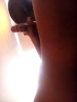 Snapshot of Sec2355 chatting on December 16, 2025, 10:41 am Sec2355 online show from December 16, 2025, 10:41 am