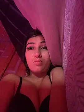 Snapshot of RAKEL37 chatting on October 11, 2025, 3:35 pm RAKEL37 online show from October 11, 2025, 3:35 pm