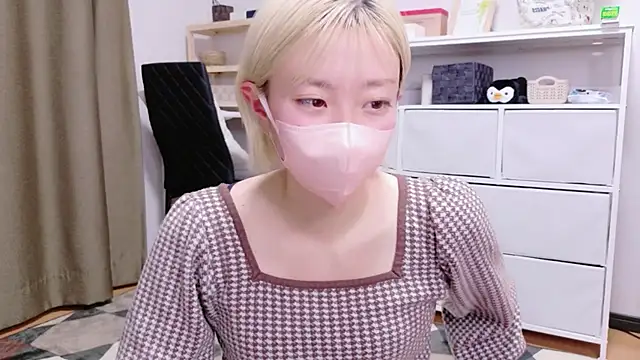 Nana  ch online show from March 10, 2026, 11:58 am