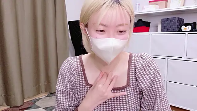 Nana  ch online show from March 18, 2026, 4:26 am