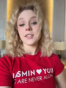 CaitlinSugar online show from November 12, 2025, 4:27 am