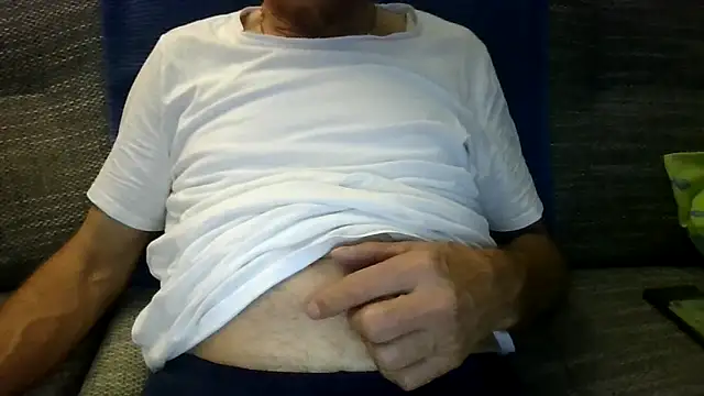 velikifant7 online show from November 30, 2025, 7:36 pm