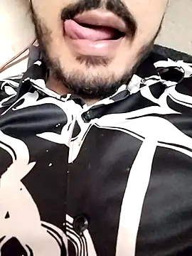 Snapshot of Hotyy_subhu chatting on October 12, 2025, 3:02 pm Hotyy subhu online show from October 12, 2025, 3:02 pm