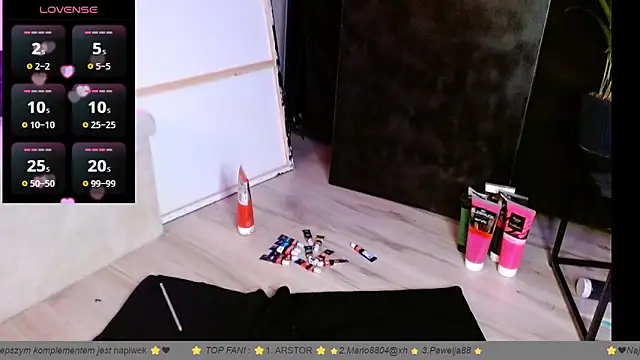   Leyla   online show from March 19, 2026, 6:41 pm