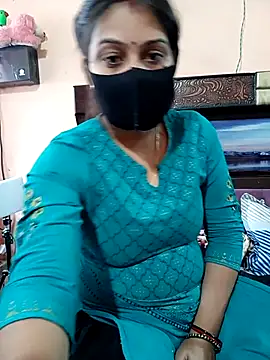 Snapshot of Priyanka_Pal chatting on November 12, 2025, 3:43 am Priyanka Pal online show from November 12, 2025, 3:43 am