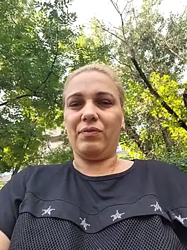 Snapshot of PalomaDesireee chatting on July 7, 2026, 6:58 am PalomaDesireee online show from July 7, 2026, 6:58 am