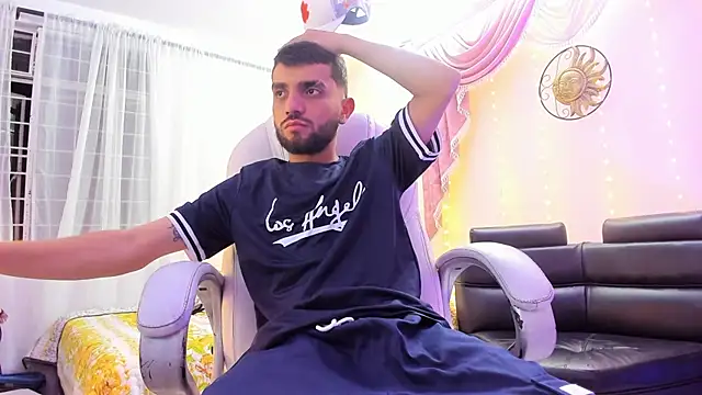 Jeremyy Boy online show from October 6, 2025, 3:51 am