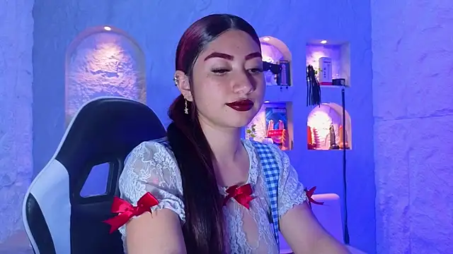 Sophia tf online show from March 14, 2026, 8:26 pm