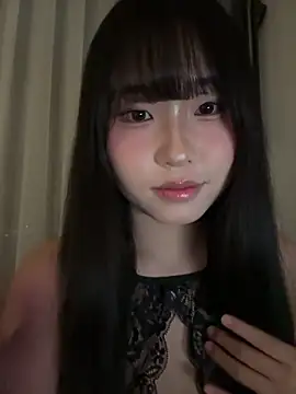 77momomo online show from May 15, 2026, 3:21 pm