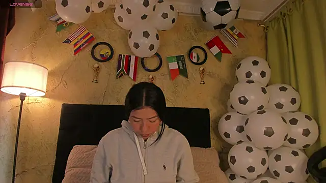 Snapshot of Tiffany_Nm chatting on June 3, 2026, 2:33 pm Tiffany Nm online show from June 3, 2026, 2:33 pm
