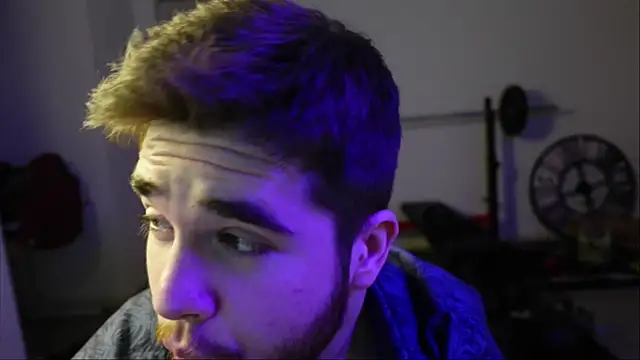 Snapshot of Mark_Maxim chatting on October 18, 2025, 5:53 am Mark Maxim online show from October 18, 2025, 5:53 am