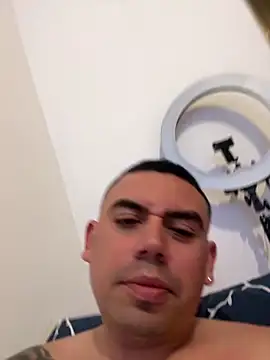 davidxxx099 online show from March 10, 2026, 4:49 am