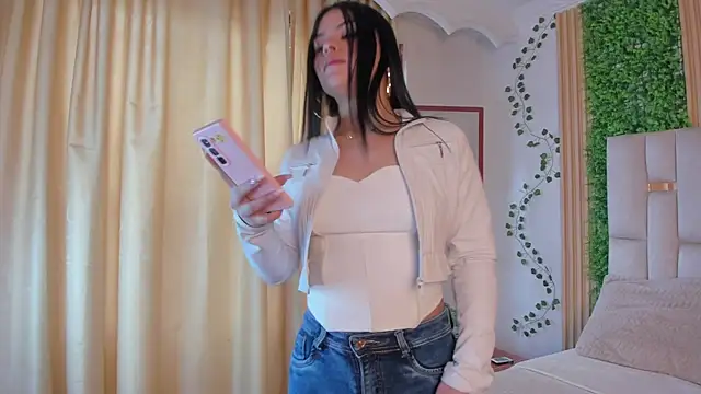 Snapshot of Jade_Nmm chatting on April 30, 2026, 6:26 pm Jade Nmm online show from April 30, 2026, 6:26 pm