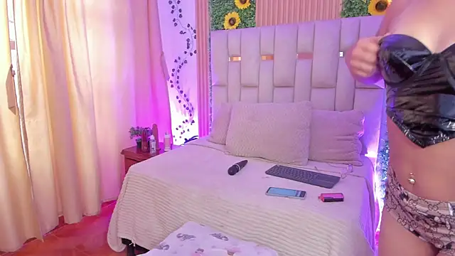 Snapshot of Jade_Nmm chatting on November 7, 2025, 1:04 pm Jade Nmm online show from November 7, 2025, 1:04 pm