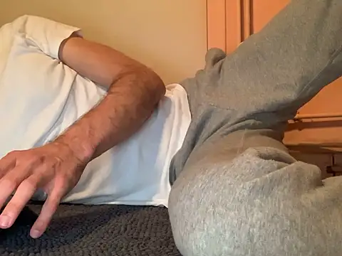 Just2Try online show from November 28, 2025, 7:58 pm