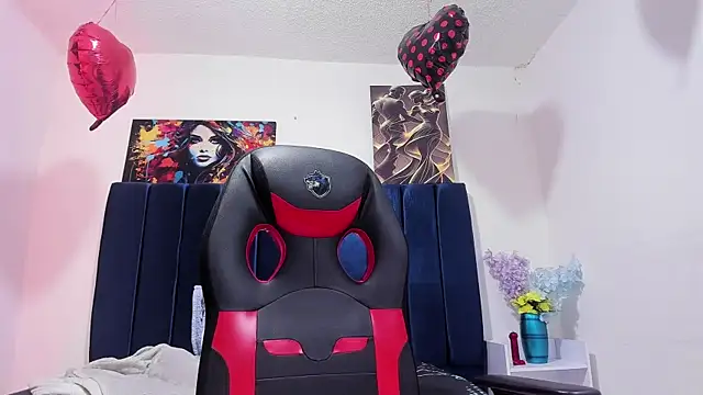 Snapshot of Hanna_wish chatting on December 3, 2025, 1:10 pm Hanna wish online show from December 3, 2025, 1:10 pm