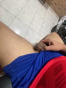 Snapshot of A-dvd-96 chatting on September 9, 2025, 4:33 am A-dvd-96 online show from September 9, 2025, 4:33 am