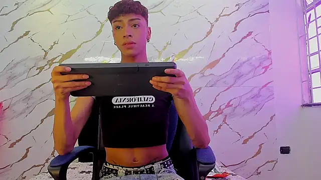 owen sexy25 online show from September 22, 2025, 7:53 pm