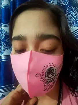 Snapshot of maya-Couple19 chatting on October 17, 2025, 6:21 pm maya-Couple19 online show from October 17, 2025, 6:21 pm