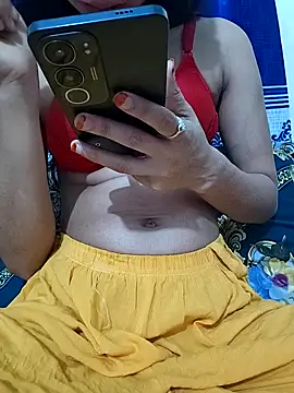 Snapshot of maya-Couple19 chatting on November 26, 2025, 6:08 pm maya-Couple19 online show from November 26, 2025, 6:08 pm