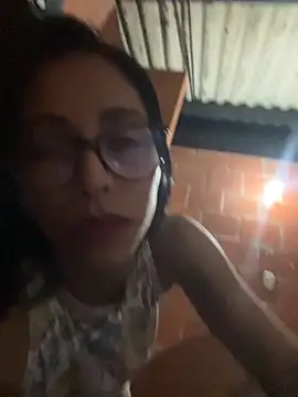 Snapshot of Emma__cumlovee chatting on October 7, 2025, 12:33 am Emma cumlovee online show from October 7, 2025, 12:33 am